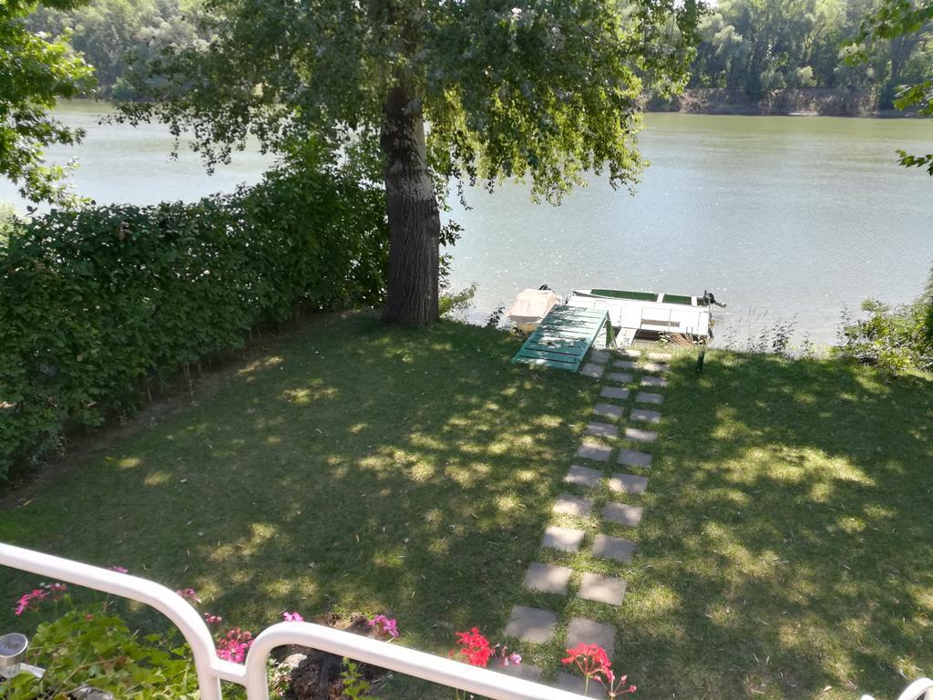 Tiszavirag Nyaralohaz Villa Szeged Luaran gambar