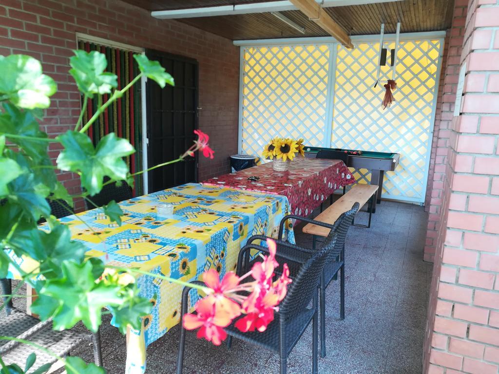 Tiszavirag Nyaralohaz Villa Szeged Luaran gambar