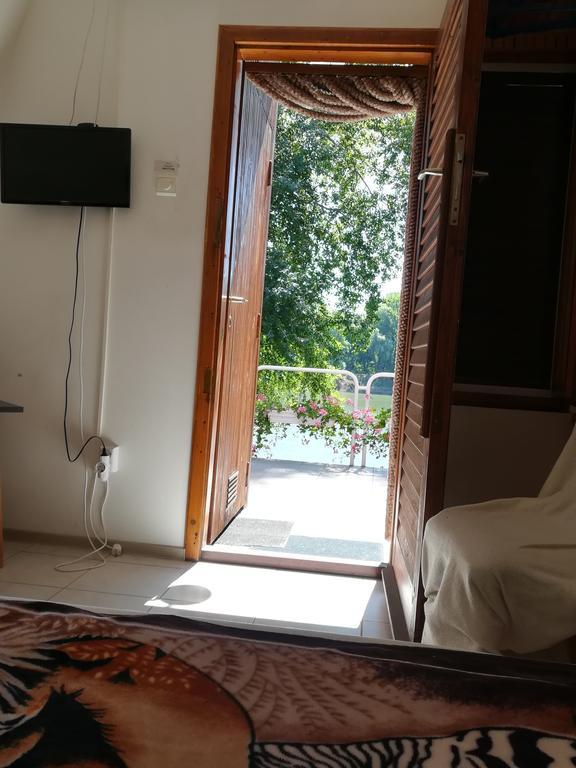 Tiszavirag Nyaralohaz Villa Szeged Luaran gambar